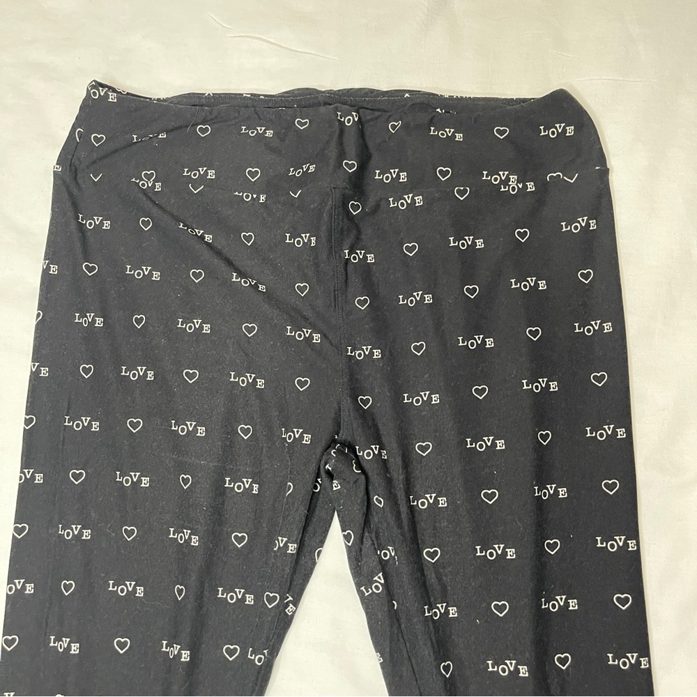 3/$15 LULA ROE “❤️Love” Black Leggings, TC - Picture 2 of 7